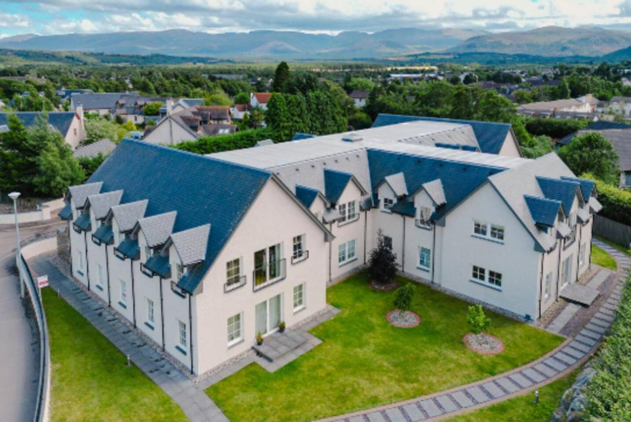 The Steadings, Aviemore Luxury 5 Star Rated 3 Bed With Home Cinema Garden And Parking Dış mekan fotoğraf